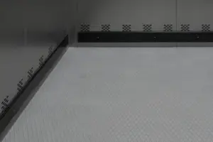 Pavimento cabina montacarichi in lamiera striata | TEKNO SMS