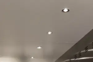 CARGO 04-cabina montacarichi-illuminazione