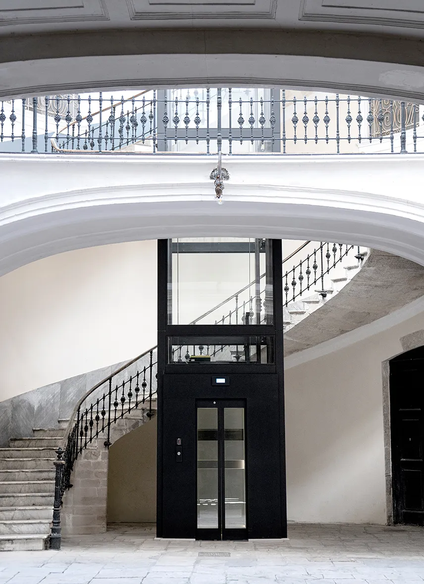 ascensore-interno-vano-condominio-tekno-sms