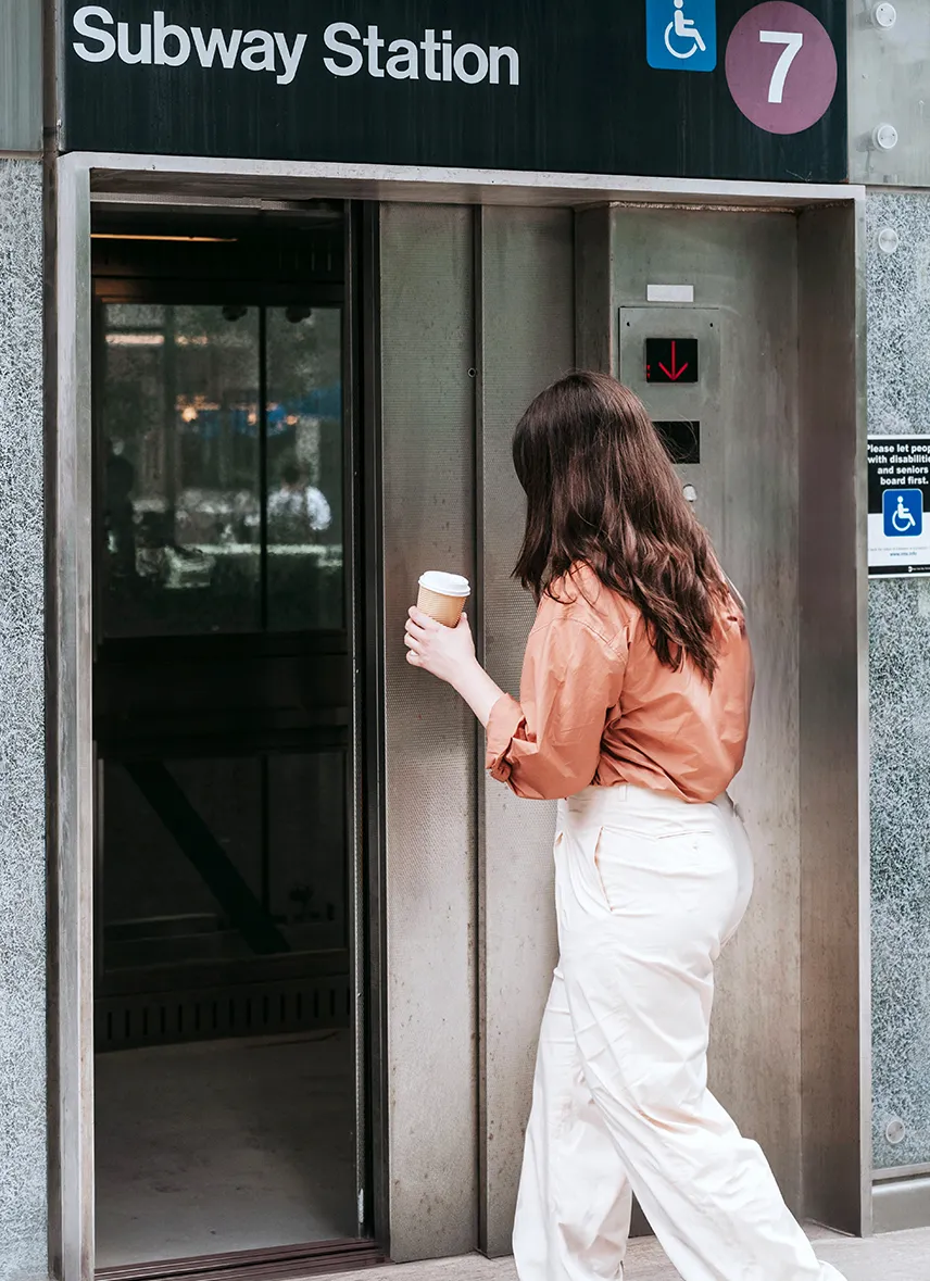 ascensore-subway-station-tekno-sms