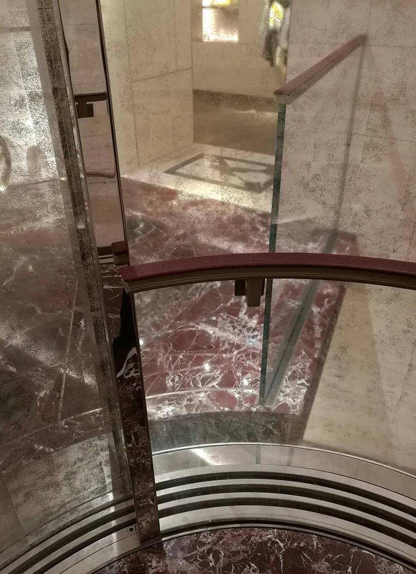 cabina-per-ascensore-lusso-roma-dettaglio-corrimano