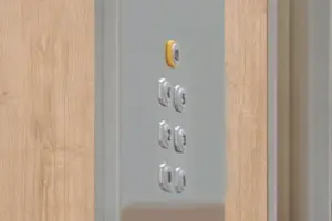 LUNA03-CABINA-PIATTAFORMA-ELEVATRICE-pulsantiera