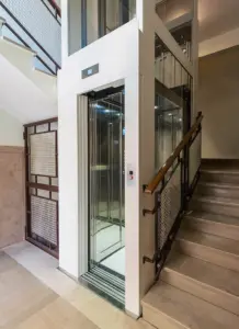 cabina ascensore in condominio