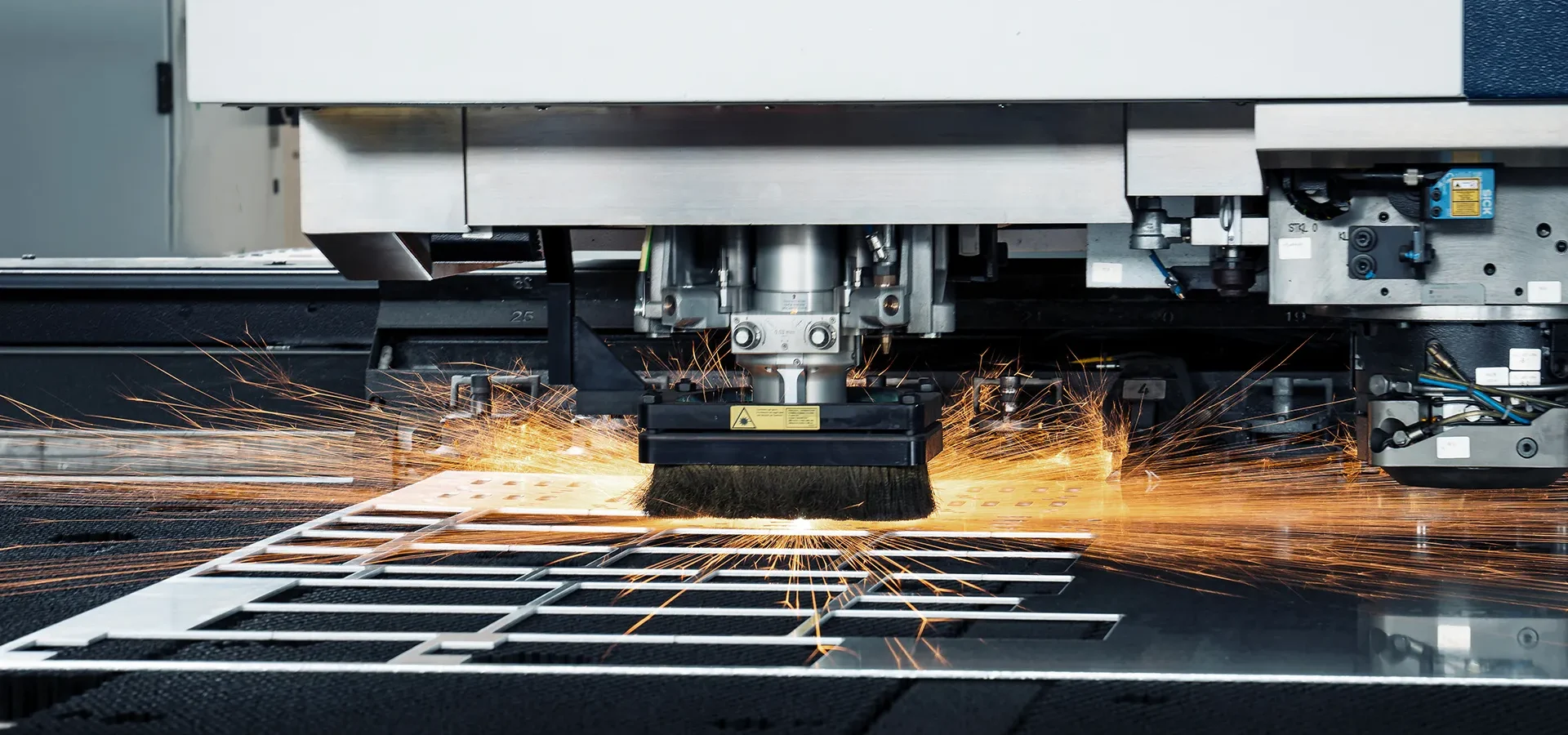 combinata-laser-ciclo-produttivo-tekno-sms